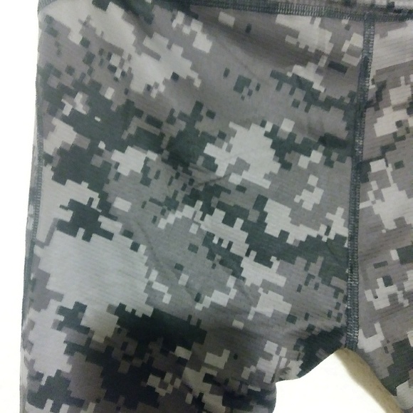 Nike Black Camo Pro-Combat fitness tights - Picture 7 of 8